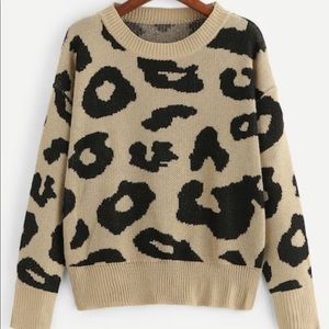 Leopard print drop shoulder pullover sweater